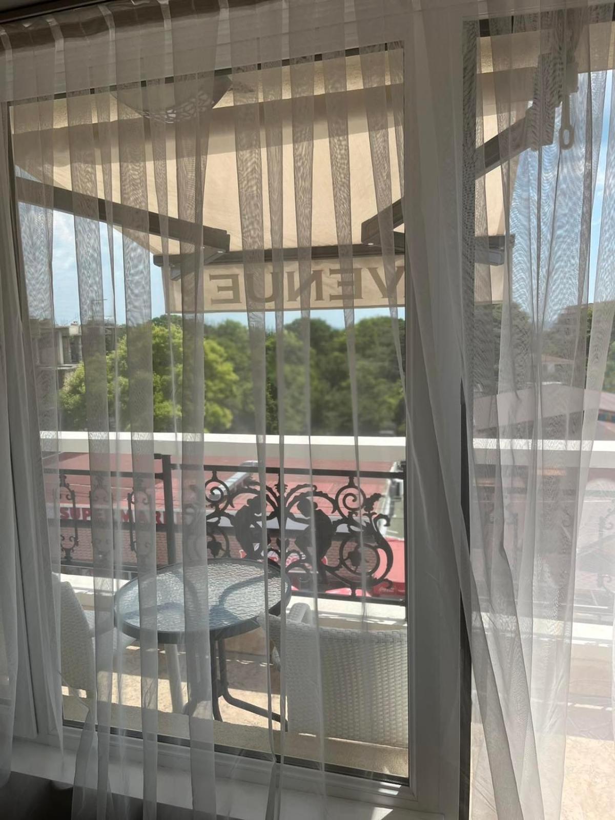 Hotel Avenue Равда Экстерьер фото